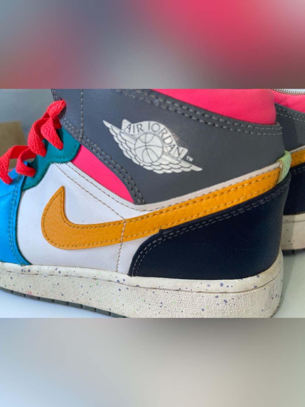 Nike Kids Multi-Color Low-Top Sneakers with Coral Laces